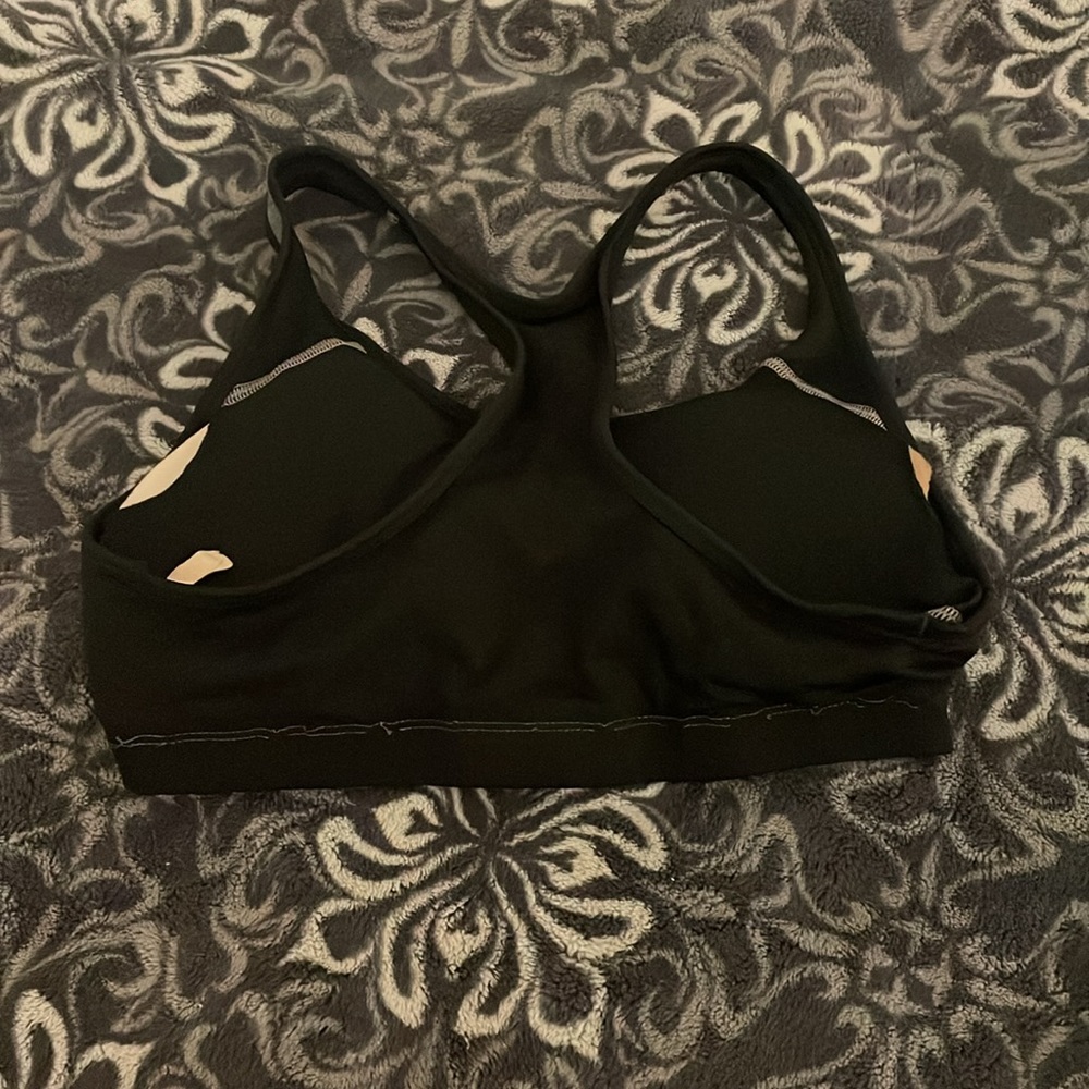 Sports bra🔥 - Picture 4 of 4